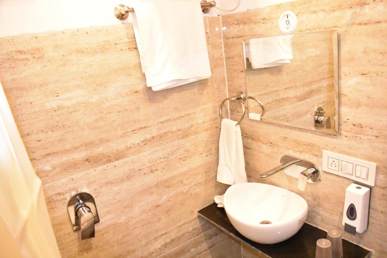 Hotel Shagun Residency ماثورا المظهر الخارجي الصورة