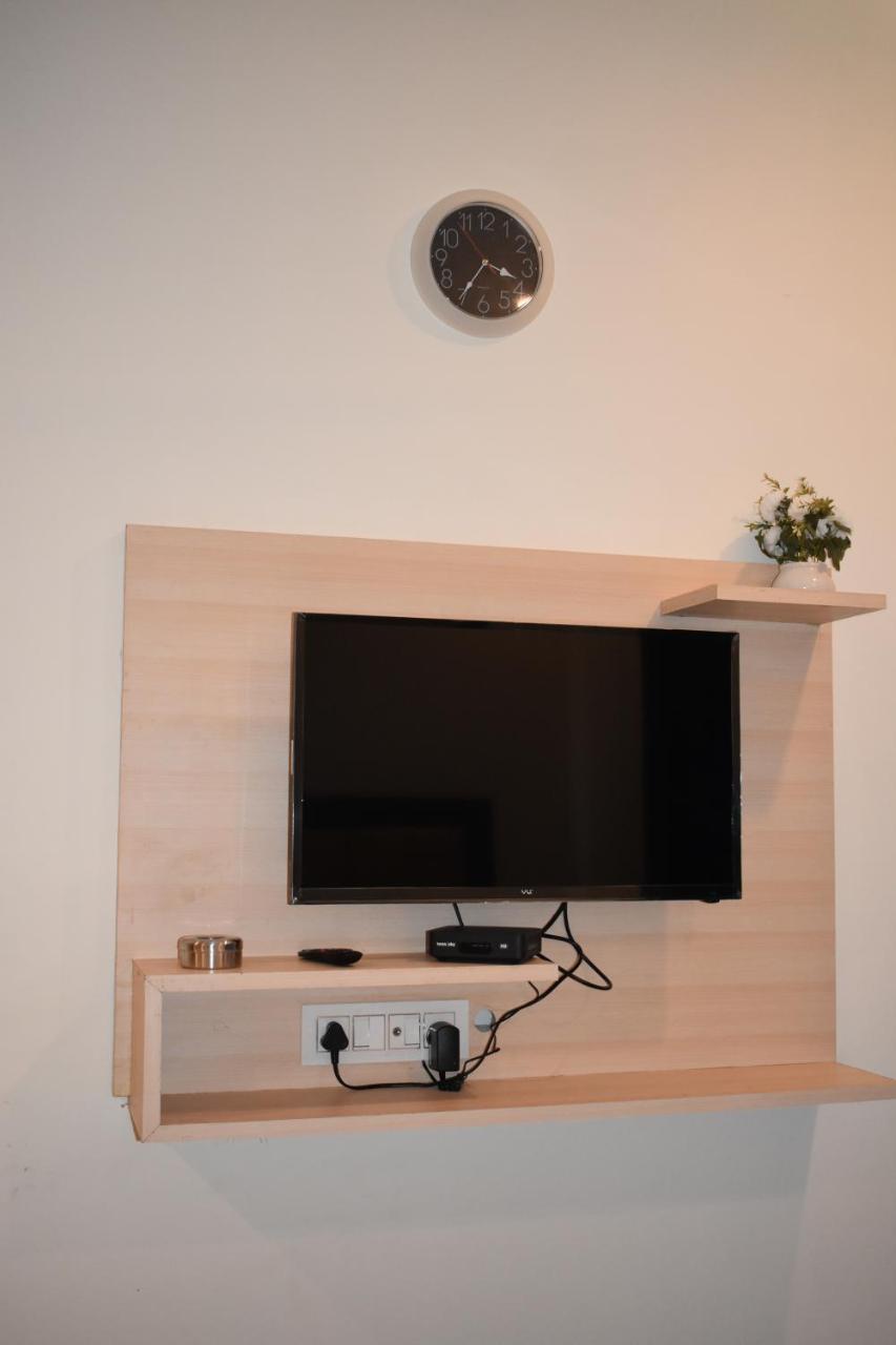 Hotel Shagun Residency ماثورا المظهر الخارجي الصورة